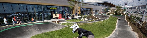 Exterior view of the G3 sports world