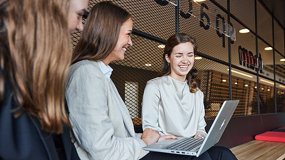 Duales Studium Business Administration (Leasing Manager)